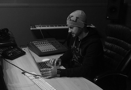 ENDEGO in the studio