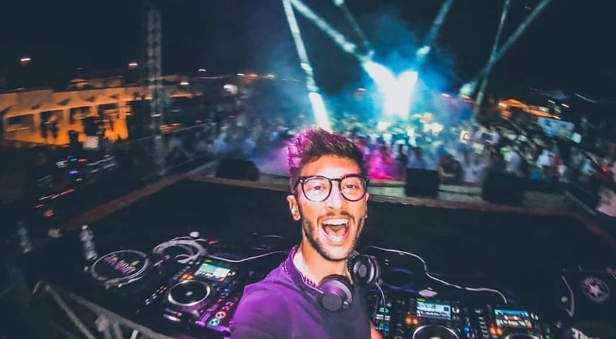 Kevin Moncado live